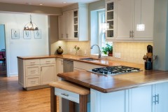 Traditional-white-maple-kitchen-Philadelphia