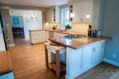 White-maple-kitchen-stove-Chestnut-Hil